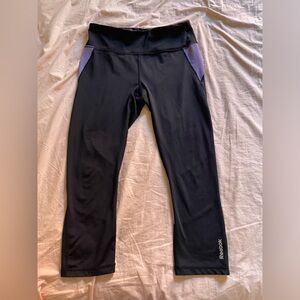 Reebok workout legging 3/4 length small size